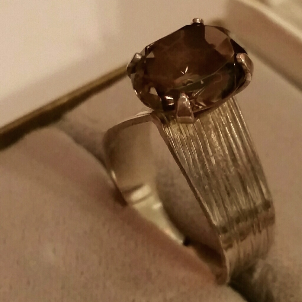 STERLING & TOPAZ RING